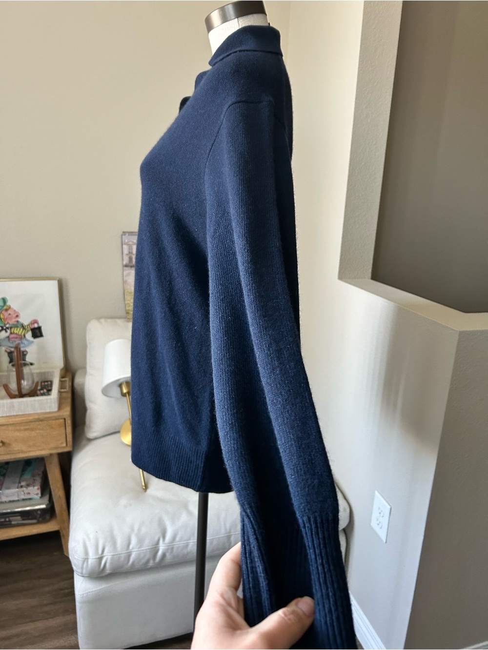 Reformation Navy V‑Neck Long Sleeve cashmere dress - Picture 3 of 10